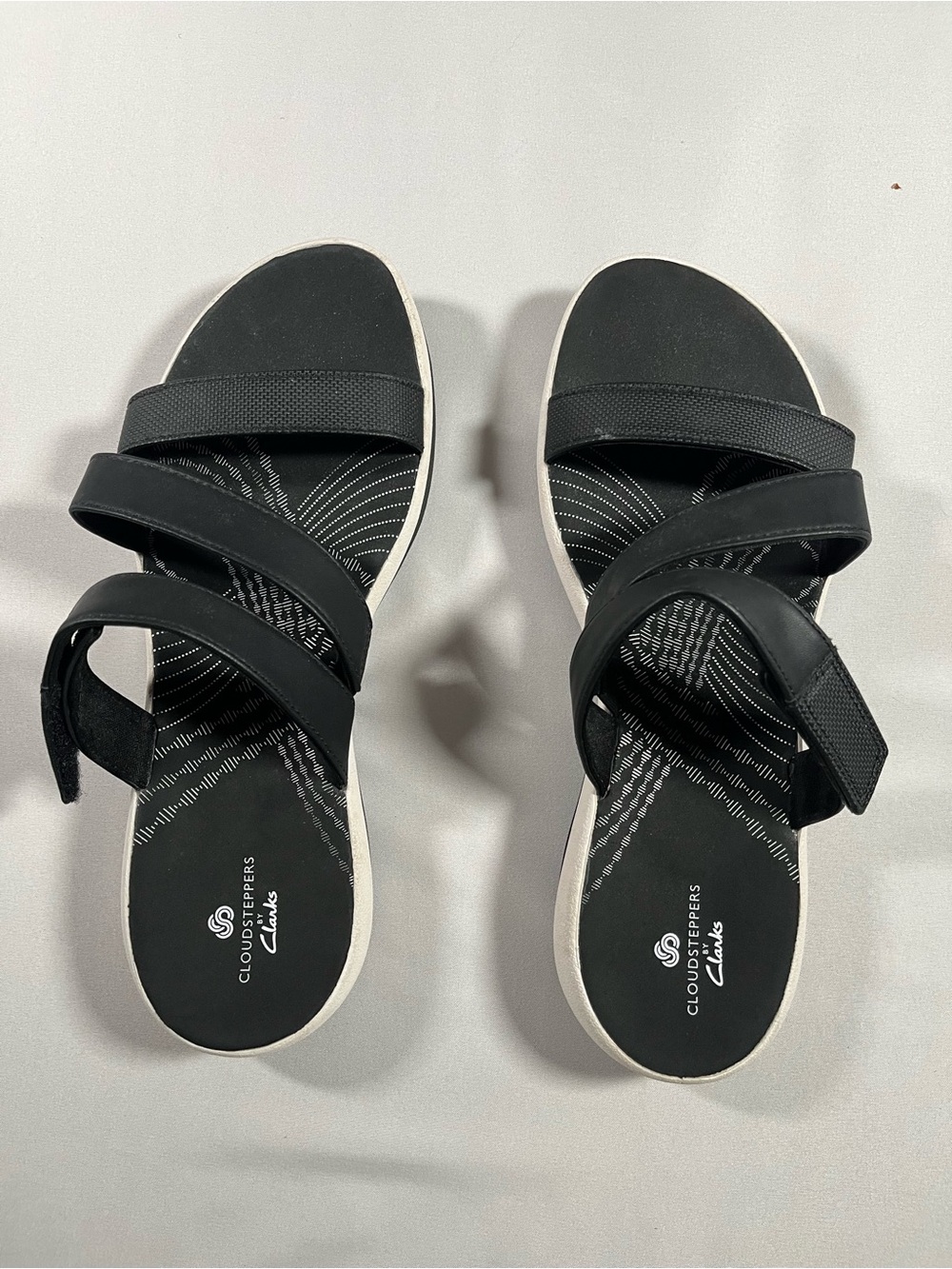 Clarks Black Strappy Cloudsteppers Women's Sandals 0030